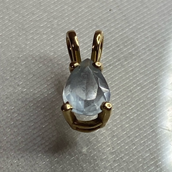 14K YELLOW GOLD aquamarine studs and pendant set REAL GOLD 🩵 vintage - Picture 8 of 15